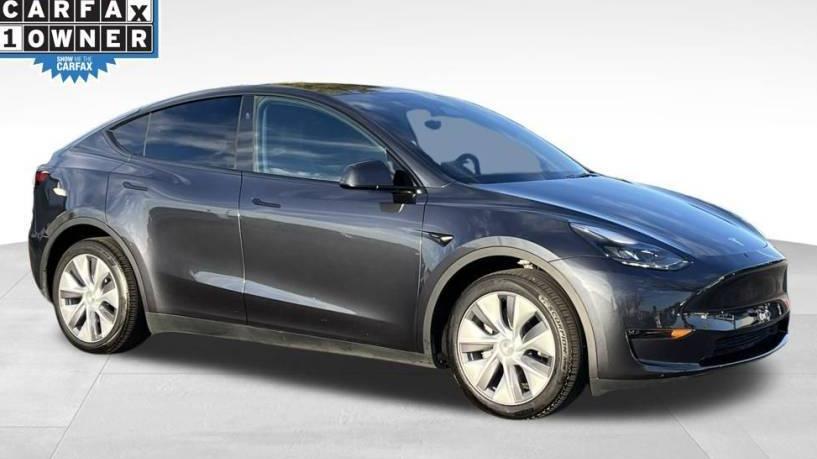 TESLA MODEL Y 2024 7SAYGDEE9RA238888 image